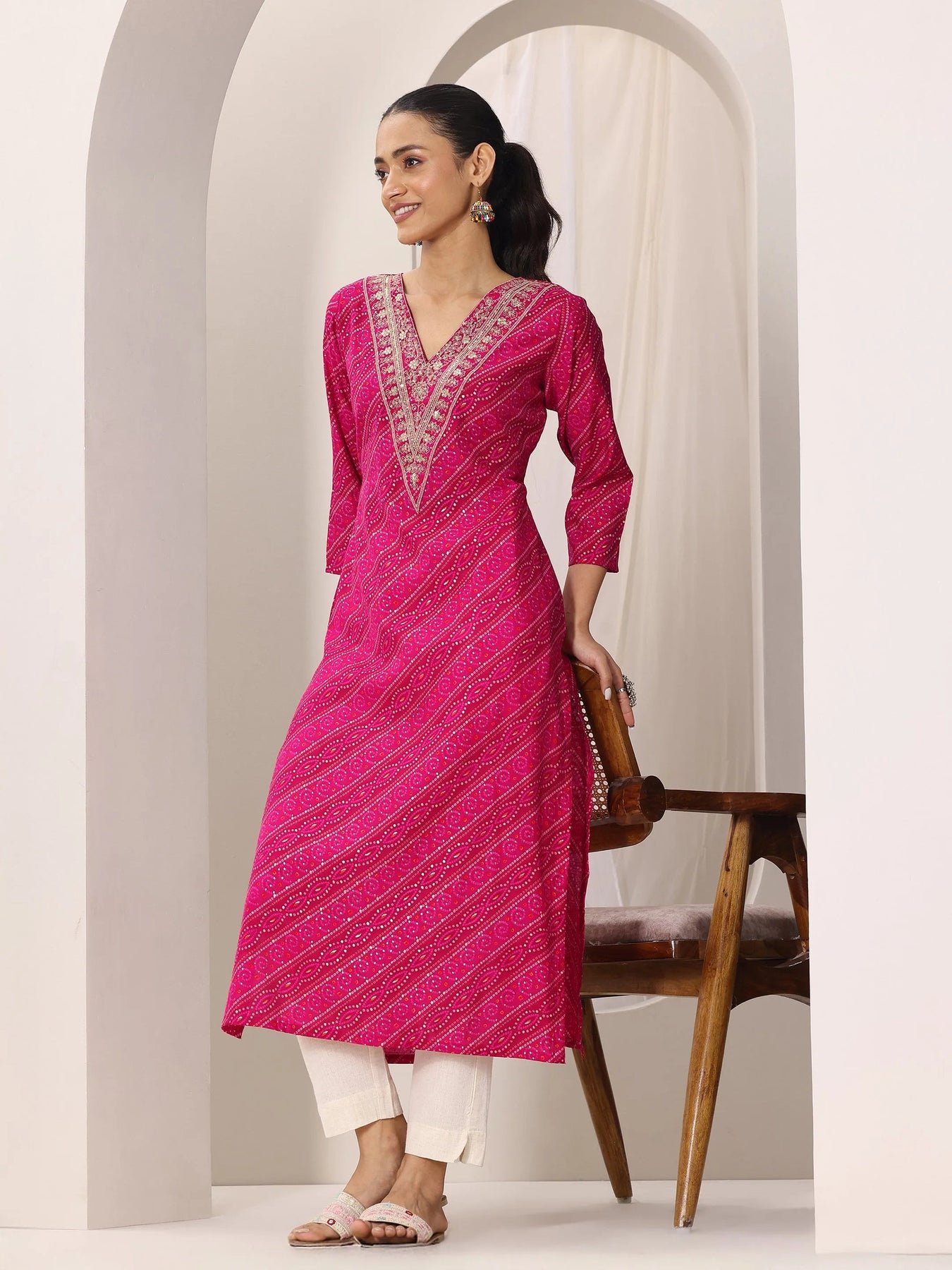 Libas Pink Printed Silk Blend Straight Kurta - Image 3