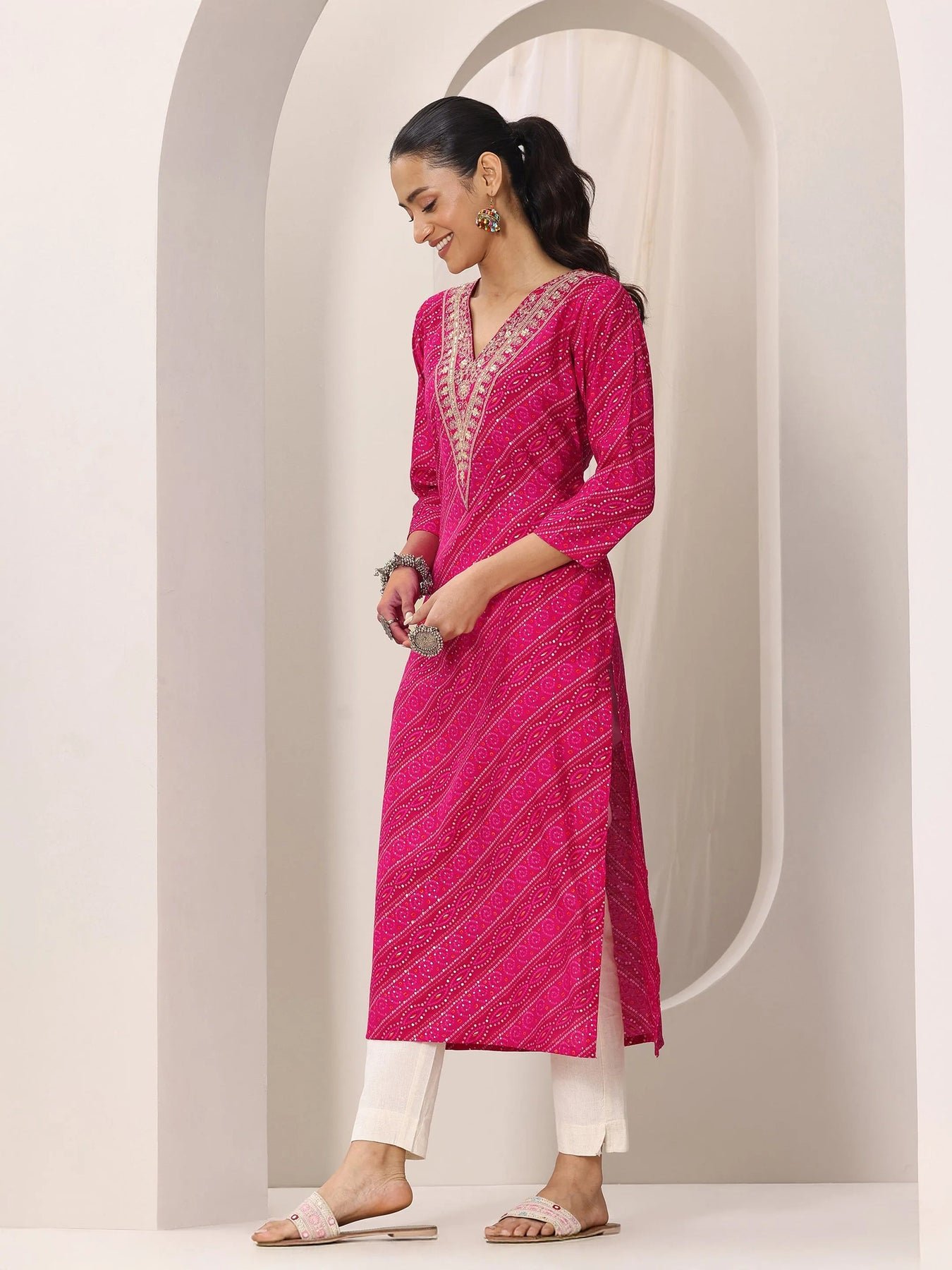 Libas Pink Printed Silk Blend Straight Kurta - Image 6