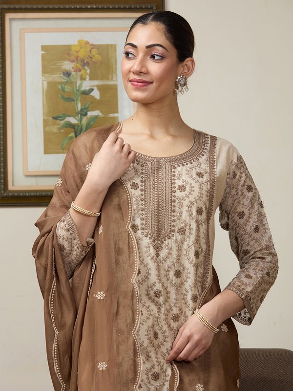 Beige Brown Chanderi Threadwork Straight Kurta With Regular Pant And Dupatta - Image 4