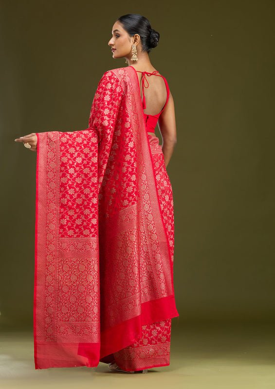Red Georgette Jaal Gold Zariwork Saree With Matching Blouse Piece - Image 3