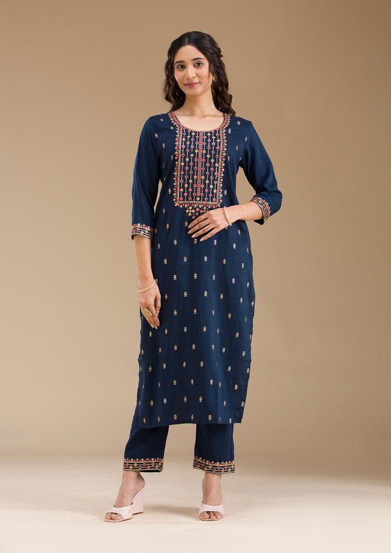 Navy Blue Organza Threadwork Straight Kurta With Pant Regular And Dupatta - Image 4