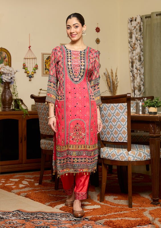 Pink Crepe Floral Mirrorwork Straight Kurta With Pant Regular And Dupatta - Image 3