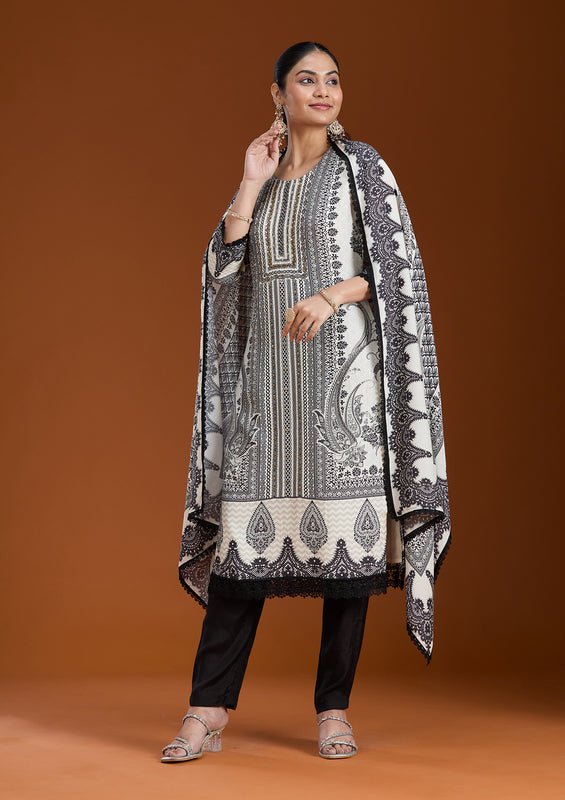 Off White Crepe Abstract Geometric Printed Straight Kurta With Regular Pant And Dupatta - Image 4