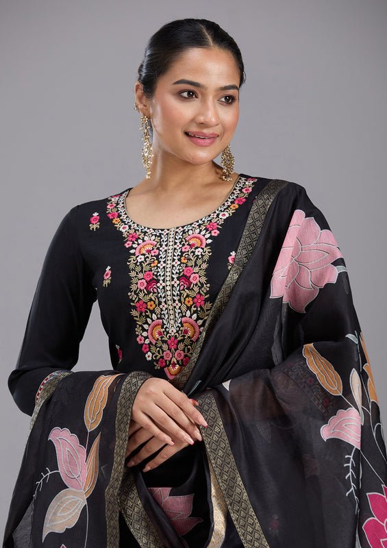 Black Chanderi Threadwork Straight Kurta With Pant Regular And Dupatta - Image 4
