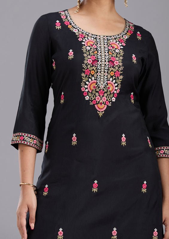 Black Chanderi Threadwork Straight Kurta With Pant Regular And Dupatta - Image 6