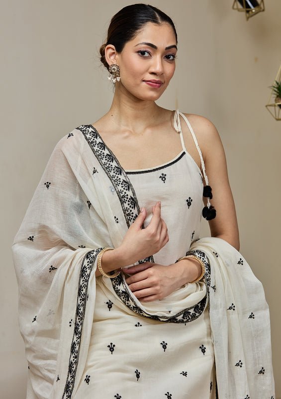 Off White Black Chanderi Threadwork Straight Kurta With Regular Pant And Dupatta - Image 4