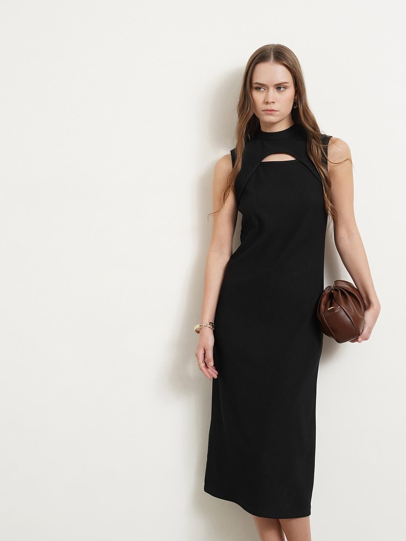 LivIn Cutout Detail Dress - Black
