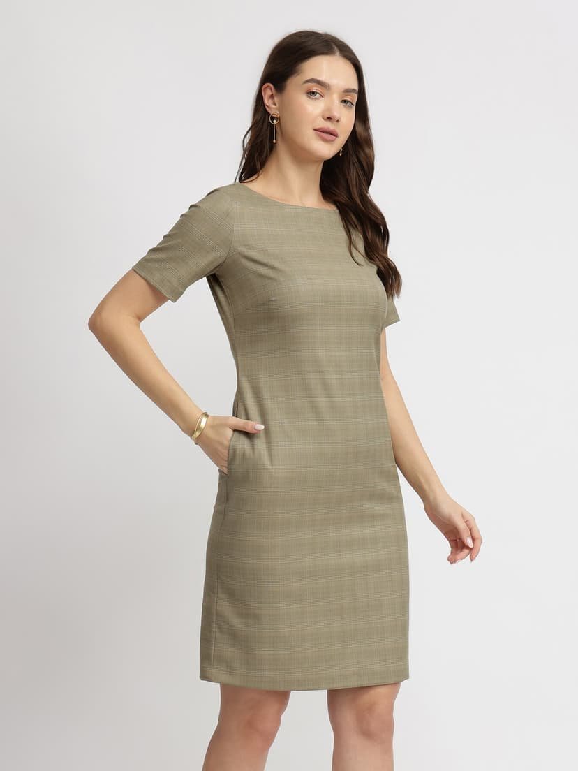 Boat Neck Shift Dress - Brown - Image 5