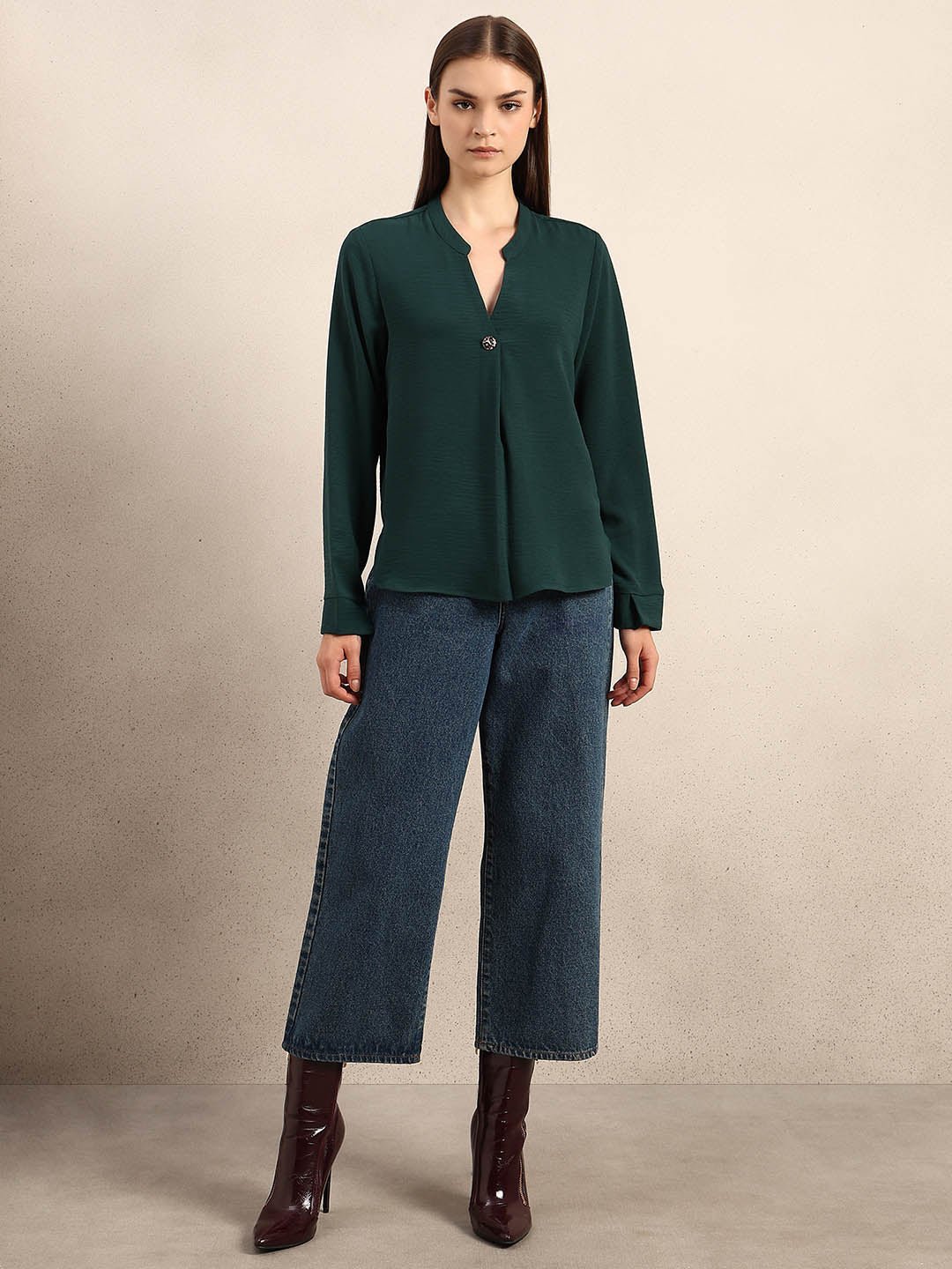DARK GREEN V-NECK TOP - Image 3