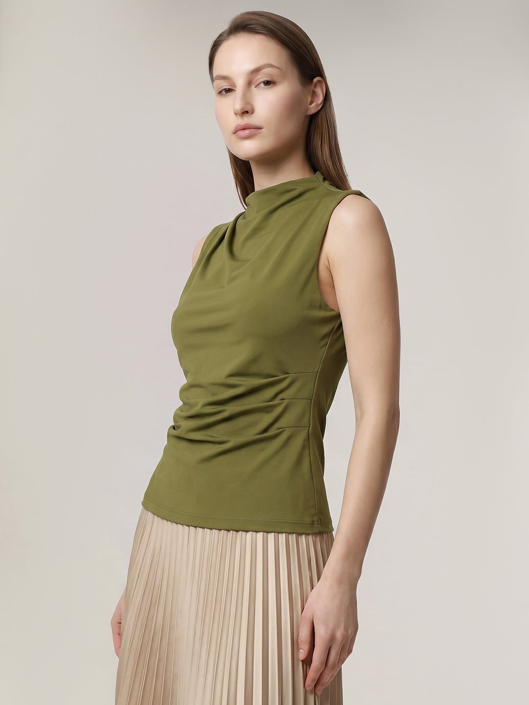 GREEN SLEEVELESS DRAPED TOP - Image 3