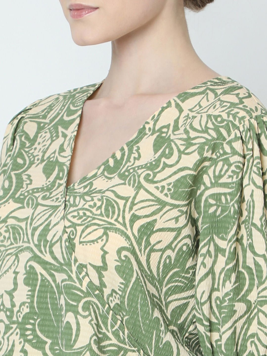 GREEN PRINTED TEXTURED WRAP TOP - Image 7