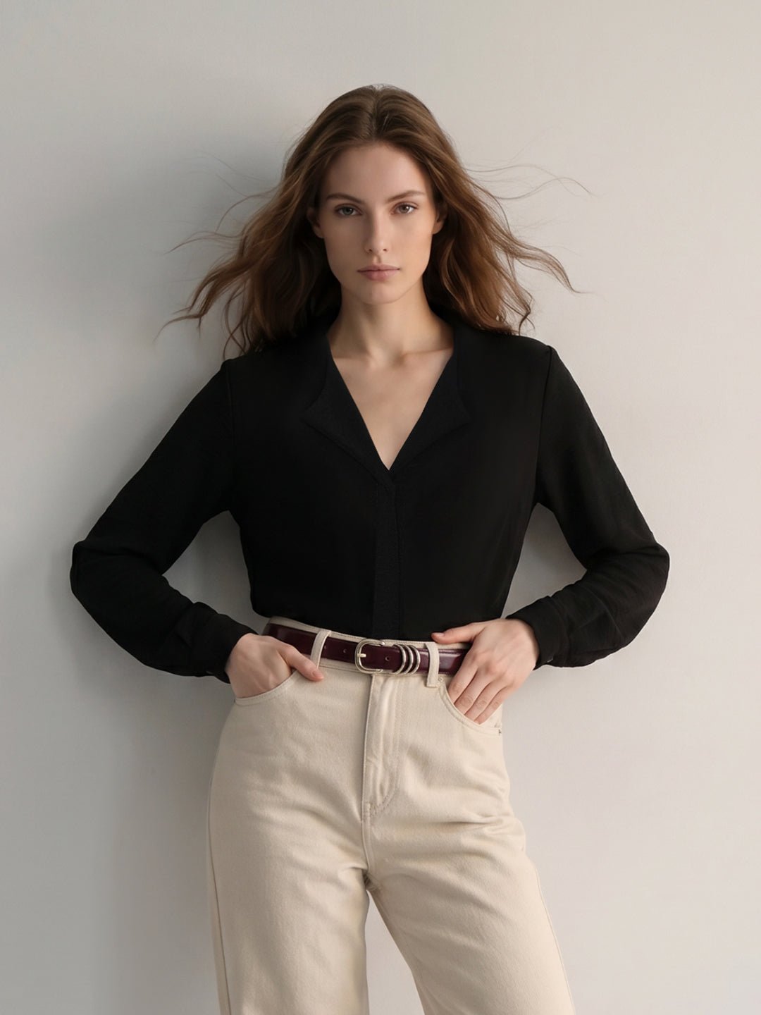 BLACK REGULAR FIT TOP