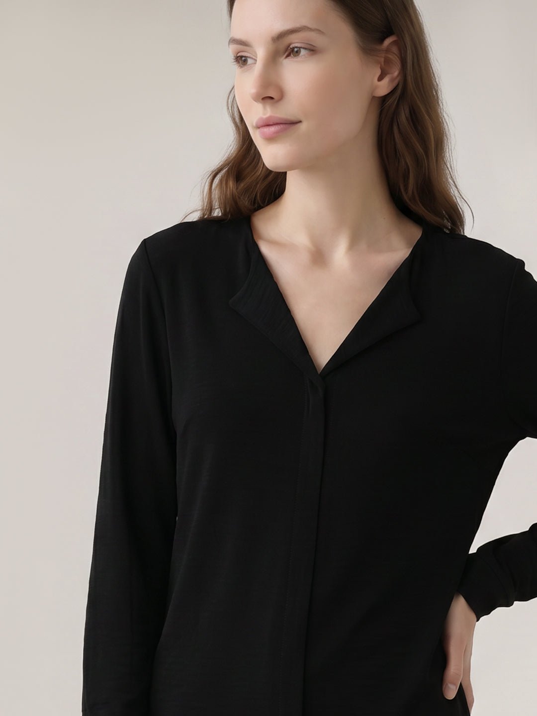 BLACK REGULAR FIT TOP - Image 6