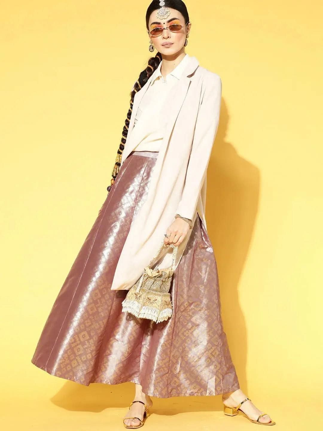 Gerua Grey Self Design Silk Blend Skirt - Image 6