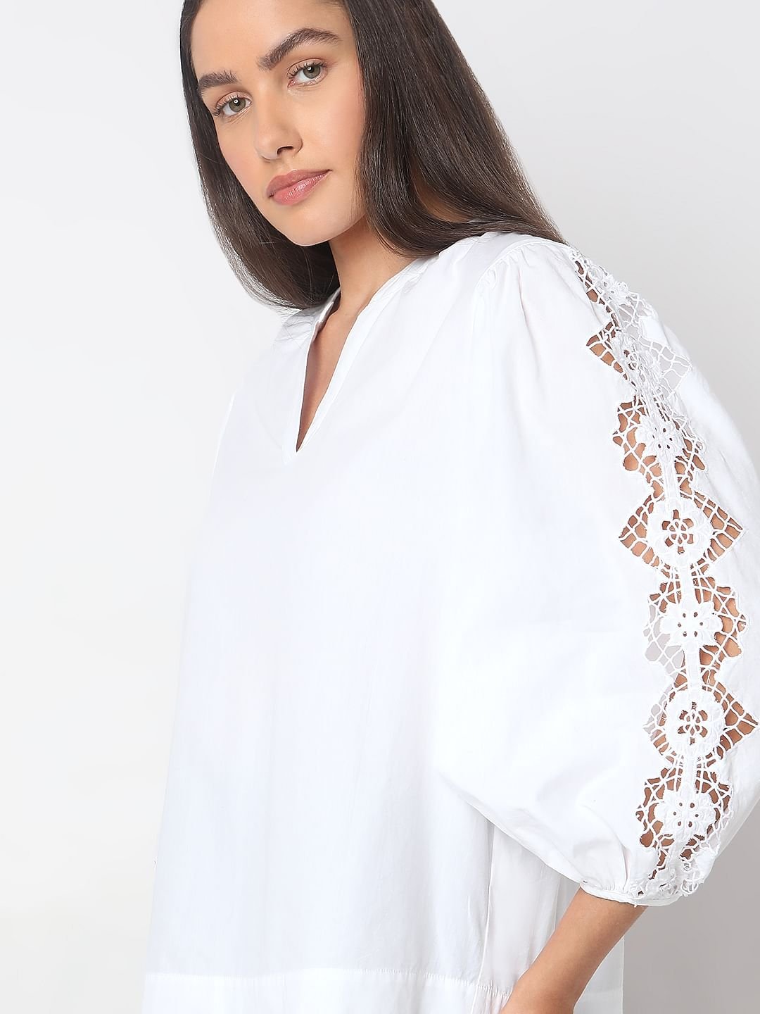 WHITE V-NECK TOP - Image 6