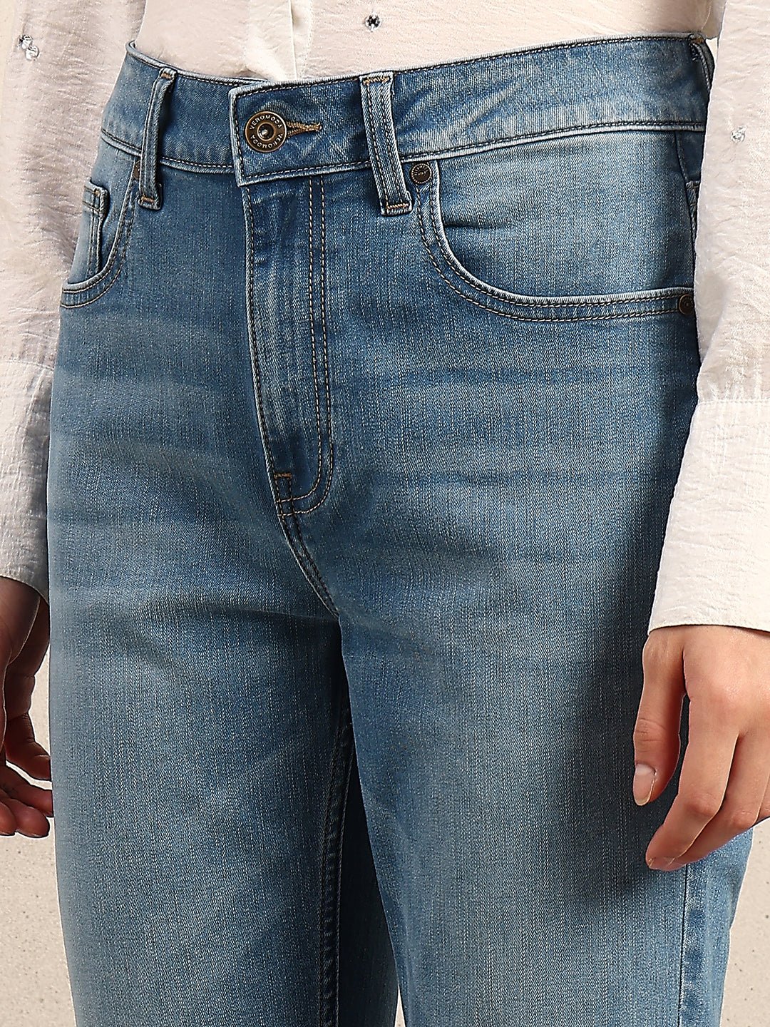 LIGHT BLUE MID RISE BOOTCUT JEANS - Image 7