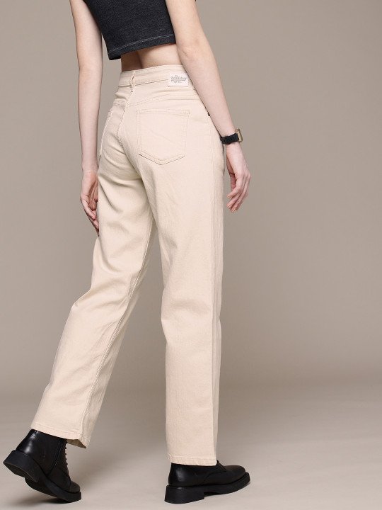 The Life Co. Women Straight Fit Stretchable Jeans - Image 4