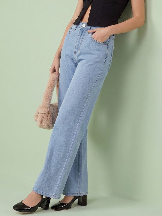 Women Wide Leg Light Fade Stretchable Jeans - Image 2