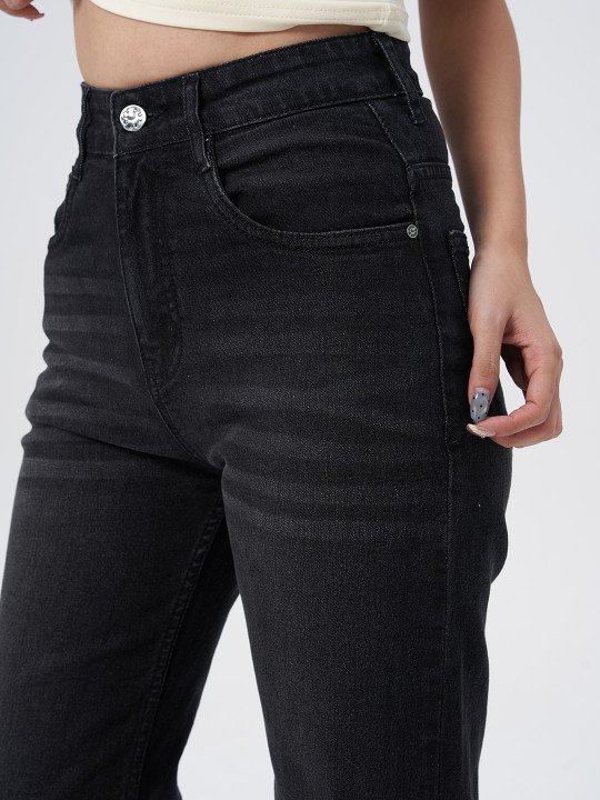 Women Comfort Straight Fit Cotton High-Rise Jeans - Image 5