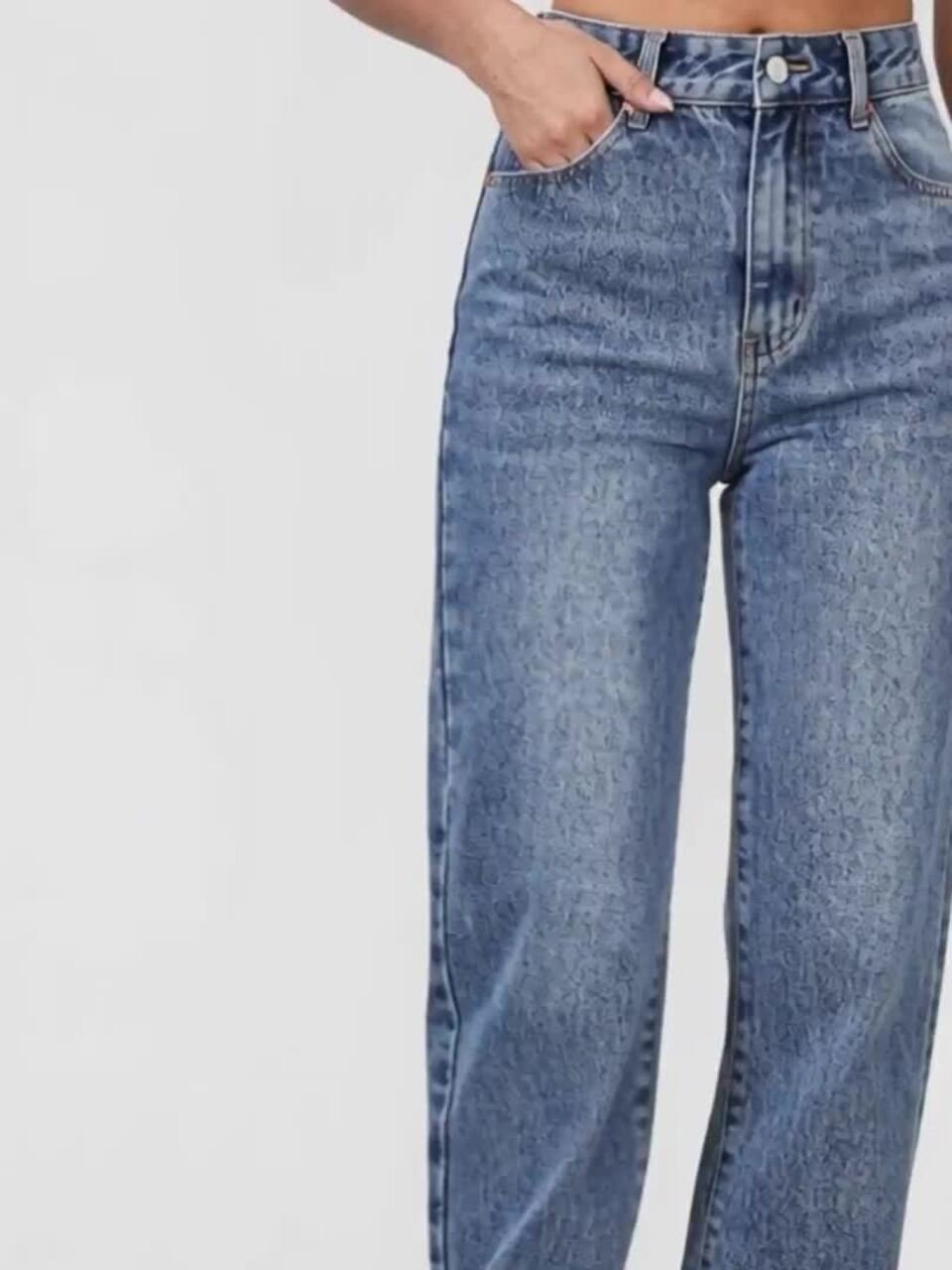 Women Comfort Straight Fit Cotton High-Rise Heavy Fade Jeans - Image 3