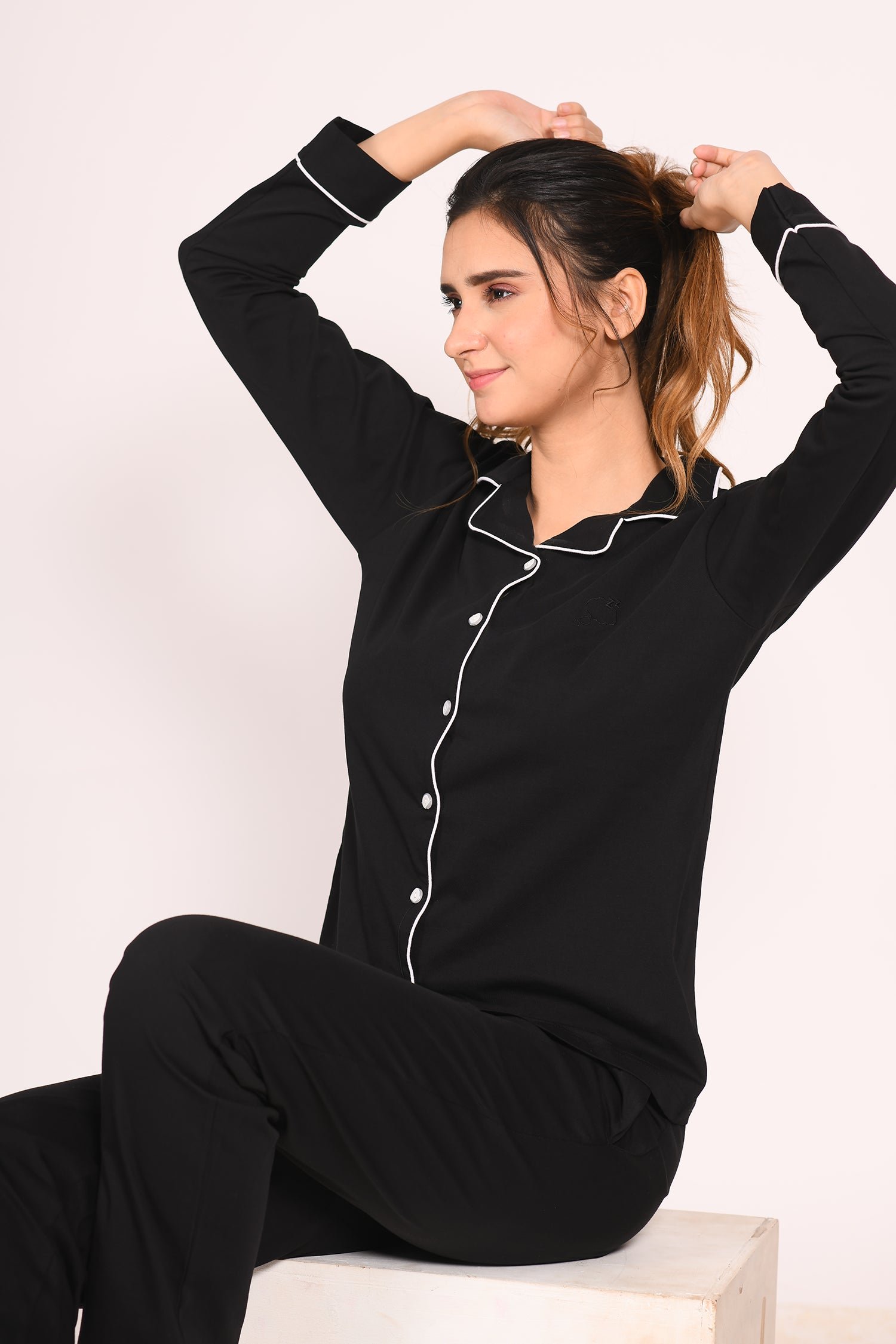 Black Full Sleeve Nightsuit Set - Image 2