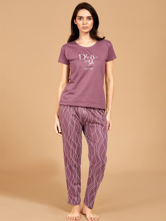 Women Pure Cotton Typography Printed Night suit - Image 3