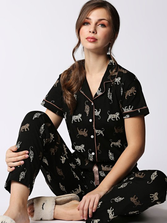 Women Black Pure Cotton Printed Night Suit