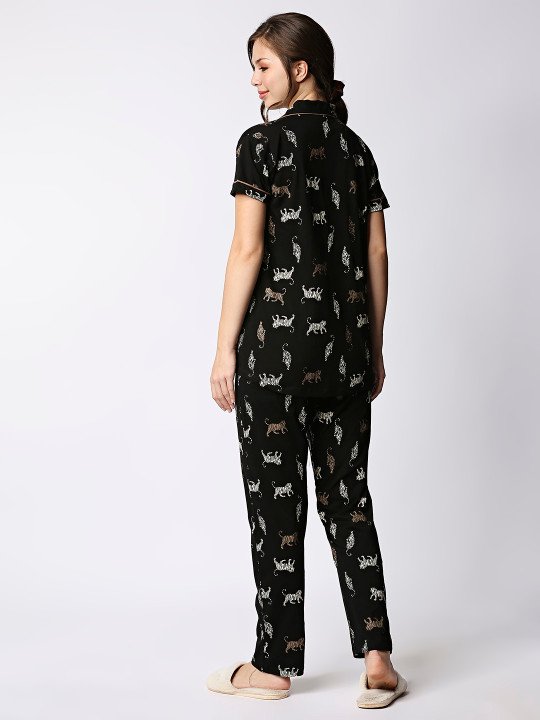 Women Black Pure Cotton Printed Night Suit - Image 3