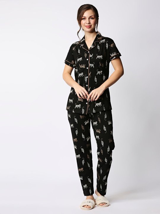 Women Black Pure Cotton Printed Night Suit - Image 5