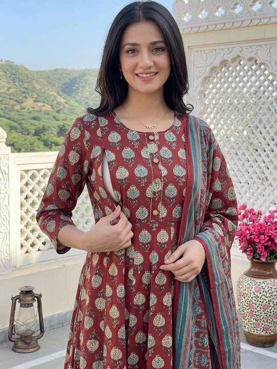 Women Floral Printed Regular Pure Cotton Kurta with Trousers & With Dupatta - Image 7