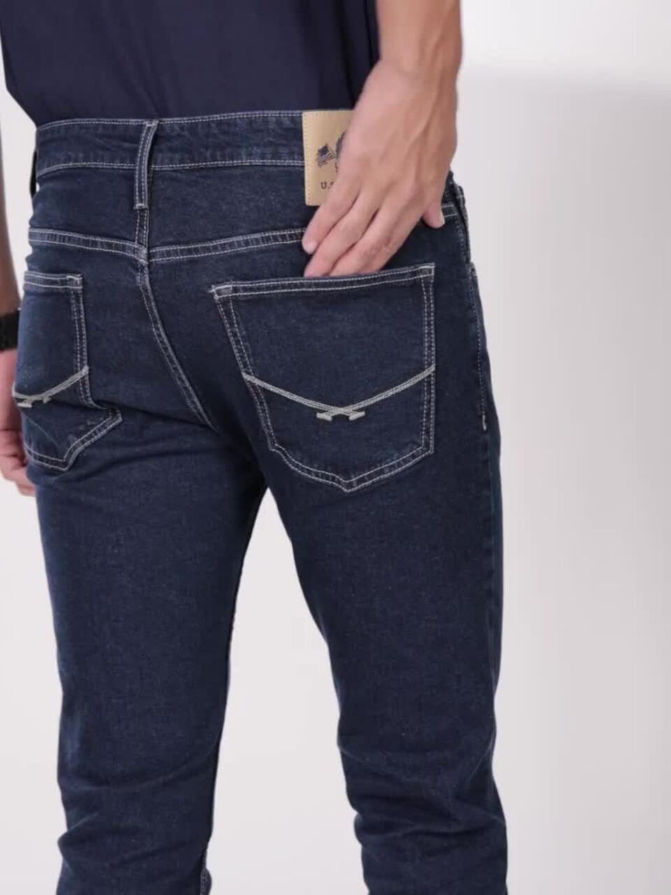Men Brandon Slim Tapered Fit Light Fade Stretchable Jeans - Image 3