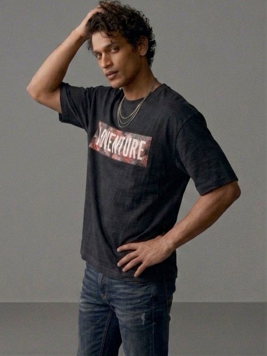 Men Typography Printed T-shirt