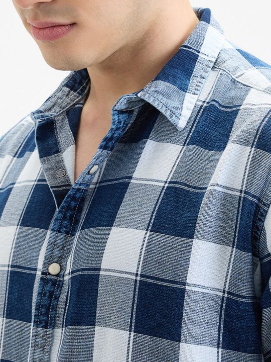 Men Buffalo Checks Opaque Checked Casual Shirt - Image 5