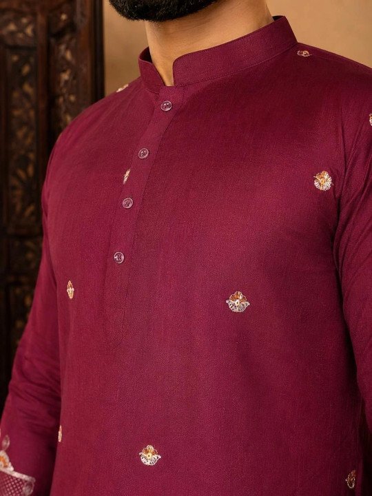 Men Embroidered Thread Work Kurta - Image 6