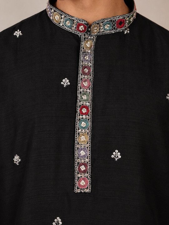 Black Embroidered Beadwork Ethnic Motif Festive Kurta - Image 7