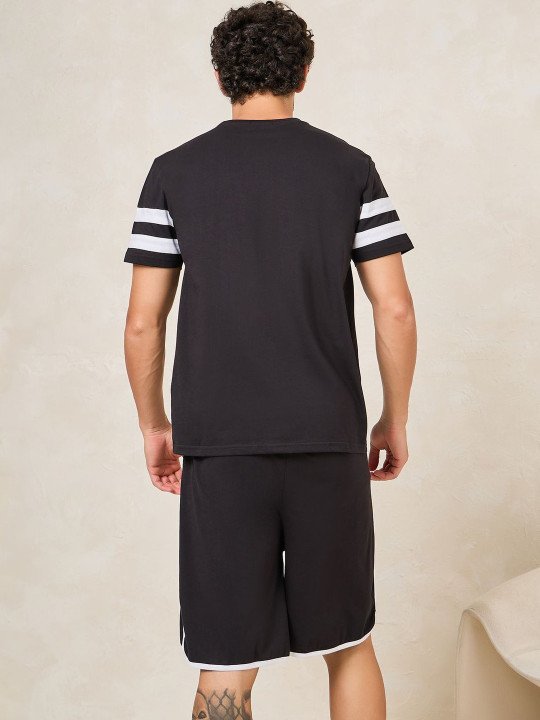 Men Regular Fit Striped T-shirt and Short Set With Contrast Detail - Image 4