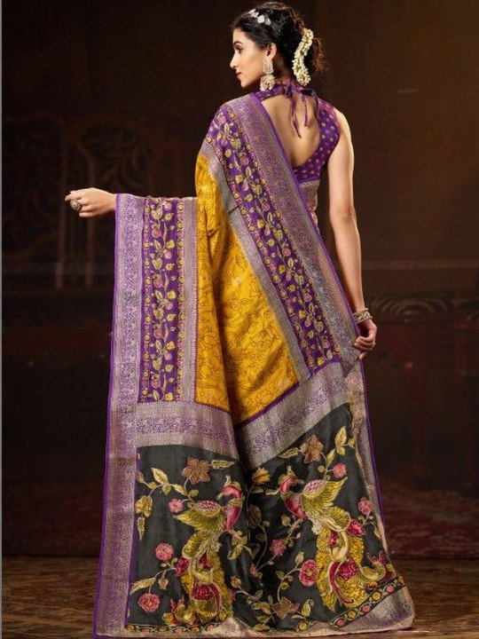 Ethnic Motifs Zari Saree - Image 3
