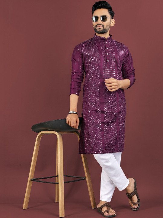 Men Embellished Mirror Work Kurta