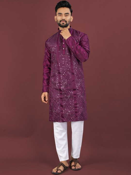 Men Embellished Mirror Work Kurta - Image 3