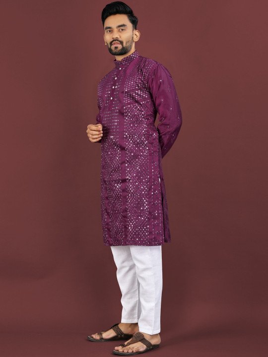 Men Embellished Mirror Work Kurta - Image 4