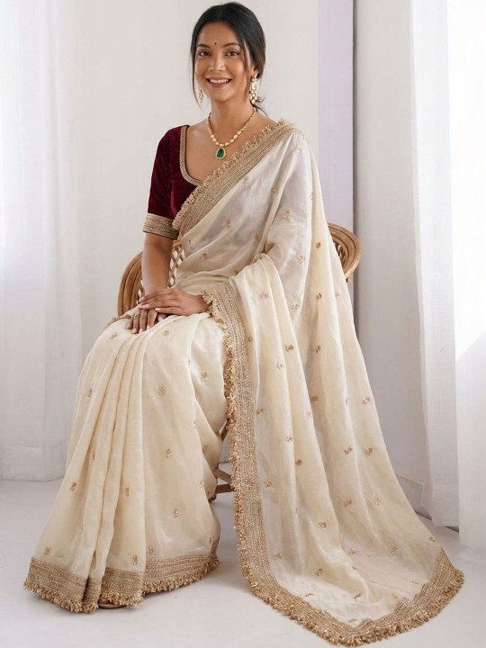 Ethnic Motifs Embroidered Pure Chiffon Saree - Image 2