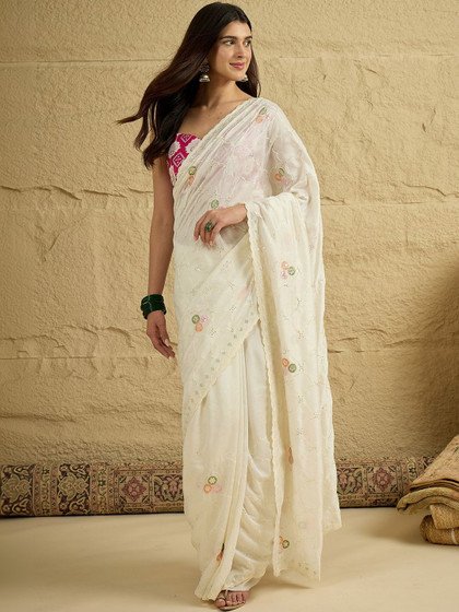 Ethnic Motifs Embroidered Pure Chiffon Saree - Image 3
