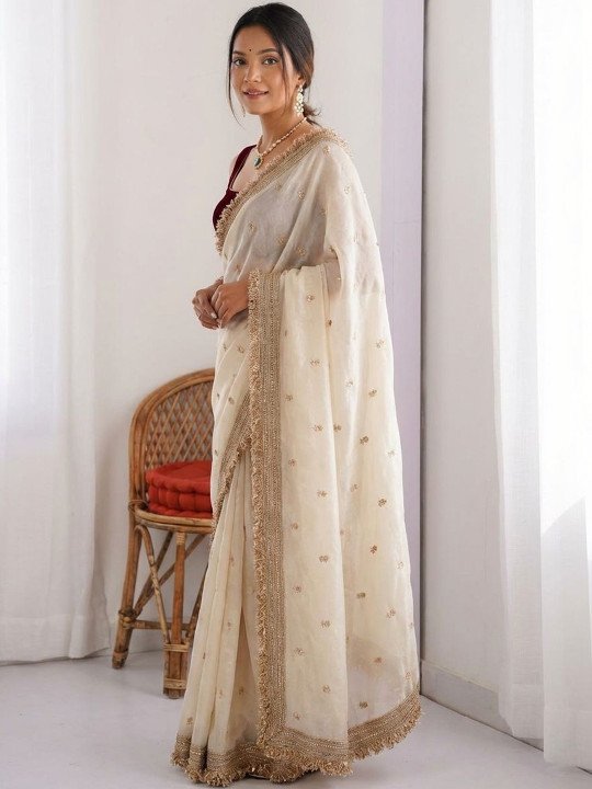 Ethnic Motifs Embroidered Pure Chiffon Saree - Image 5