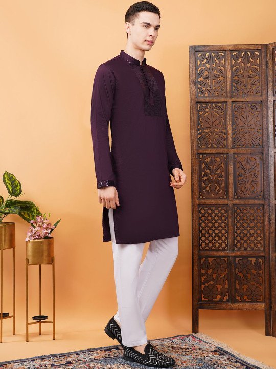 Men Embellished Sequinned Kurta - Image 4