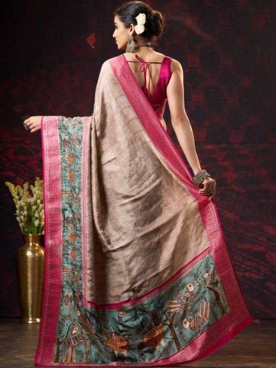 Ethnic Motifs Saree - Image 4