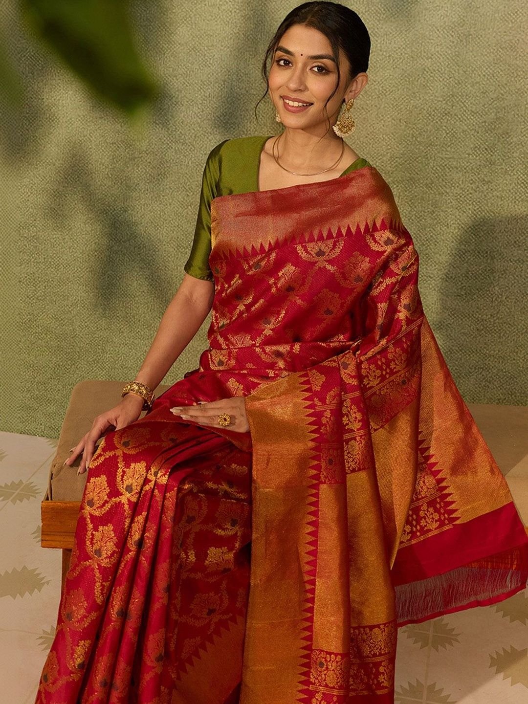 Taneira Woven Design Zari Kanjeevaram Saree - Image 3