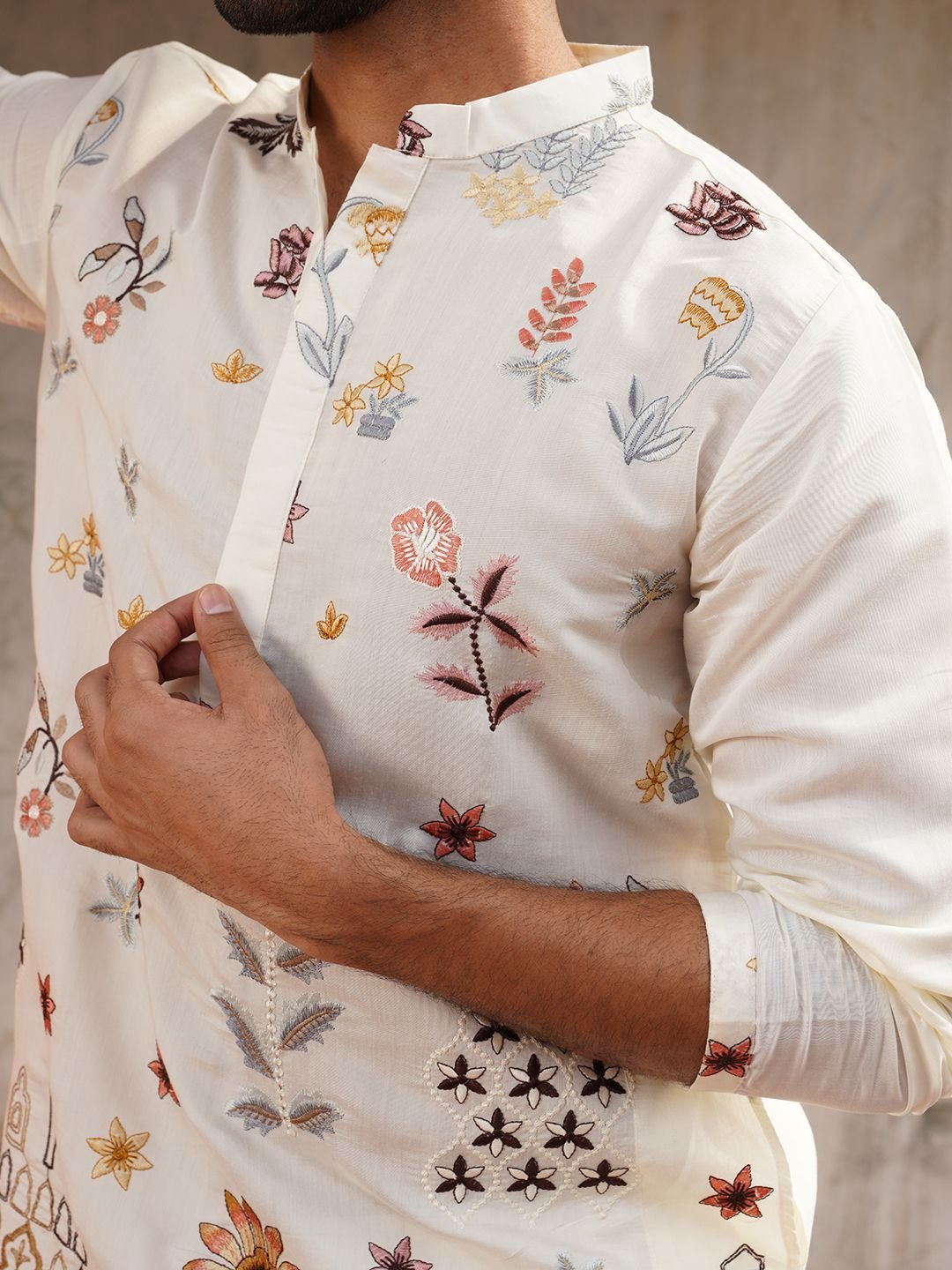 Floral Embroidered Mandarin Collar Straight Republic Day Republic Day Kurta - Image 3