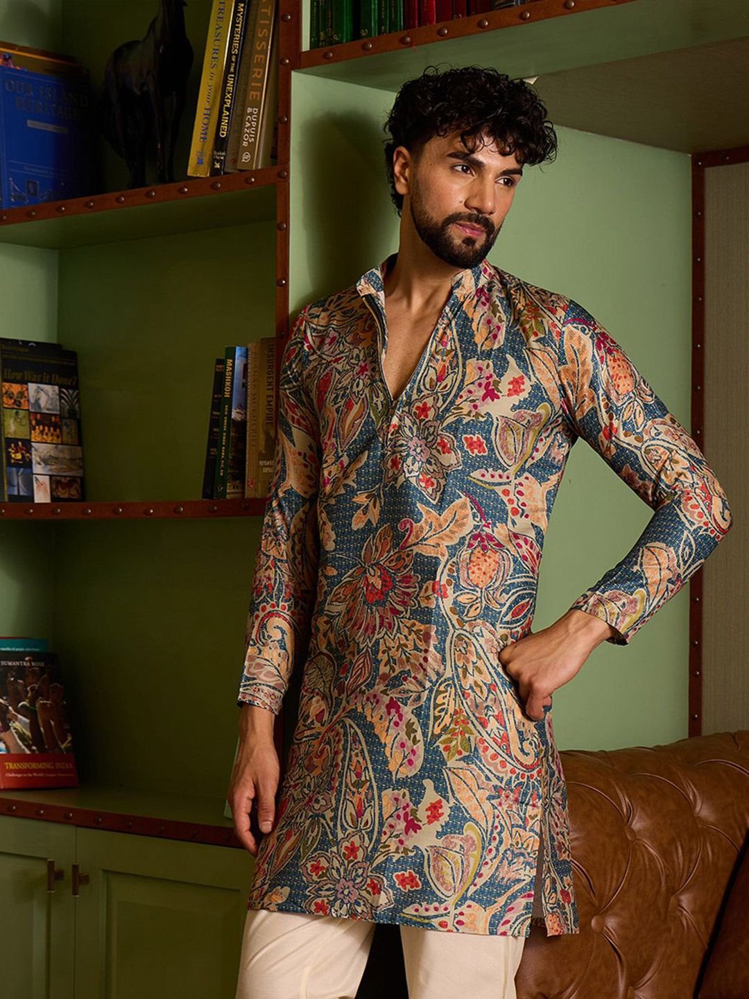 CHHAAP Floral Printed Mandarin Collar Straight Kurta - Image 2