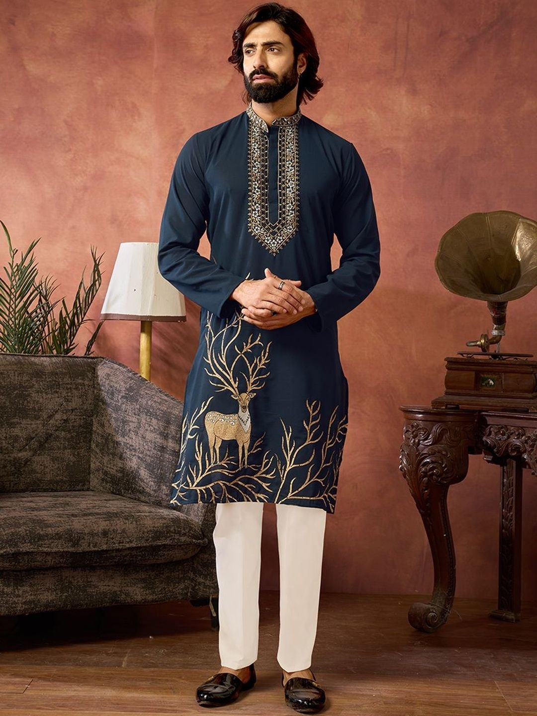 House of Pataudi Embroidered Cotton Mandarin Collar Knee Length Straight Kurta - Image 4