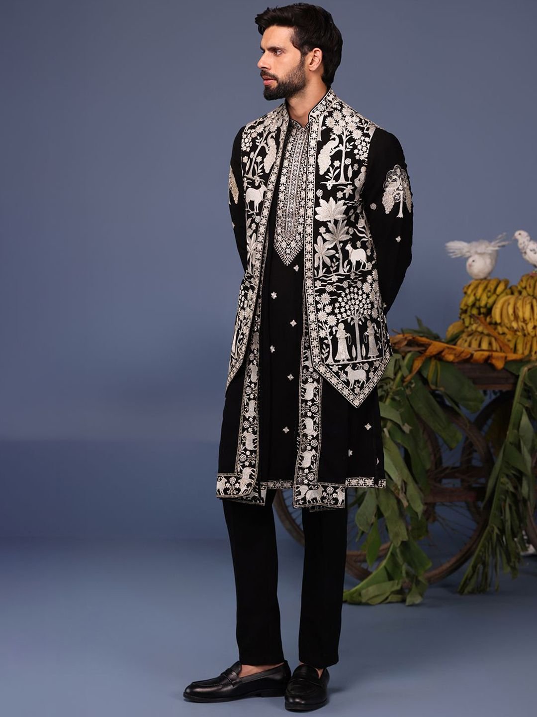 KALPRAAG Men Floral Embroidered Regular Sequinned Kurta with Trousers & With Dupatta - Image 3